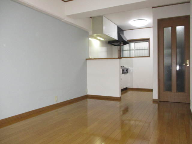 笑光マンションの居間・リビング