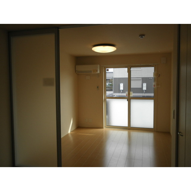 プレジール　Ａ棟の居間・リビング