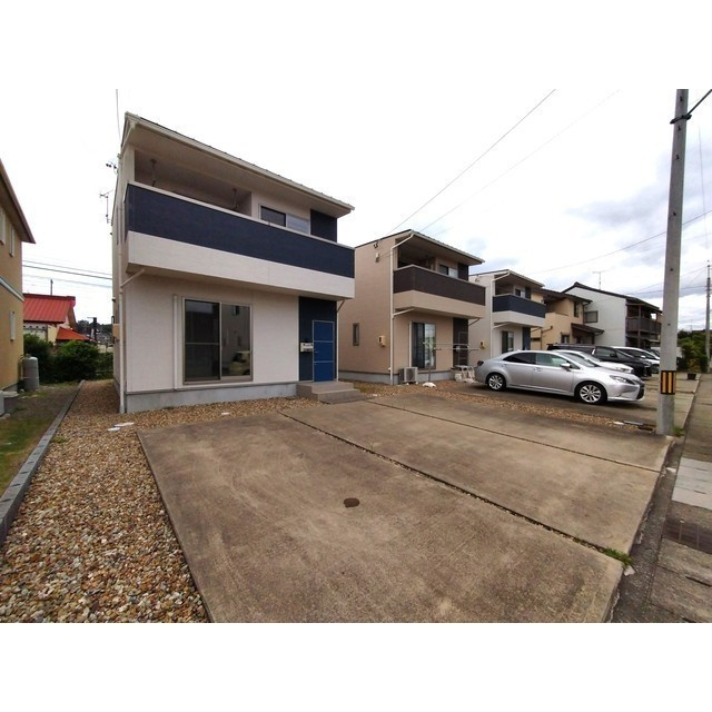 各務原市鵜沼各務原町３丁目の一戸建て