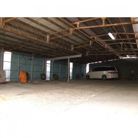 加納西広江町駐車場の外観