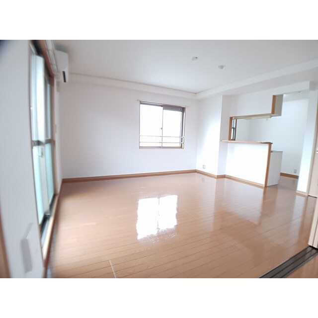 グラシエの居間・リビング