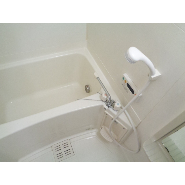 グリーンハウス東中島の浴室