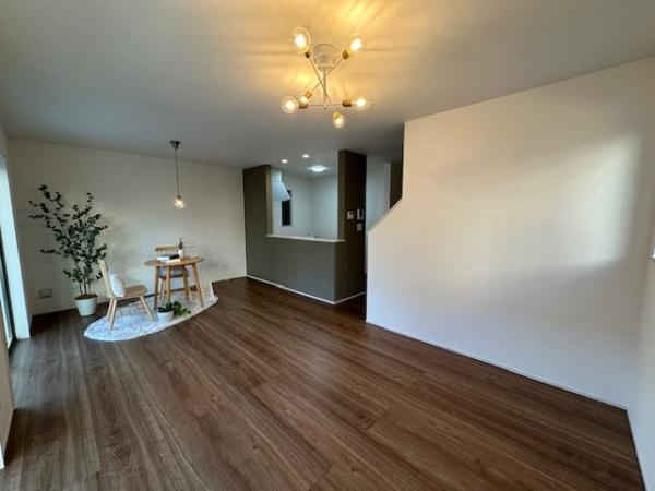 【居間・リビング】