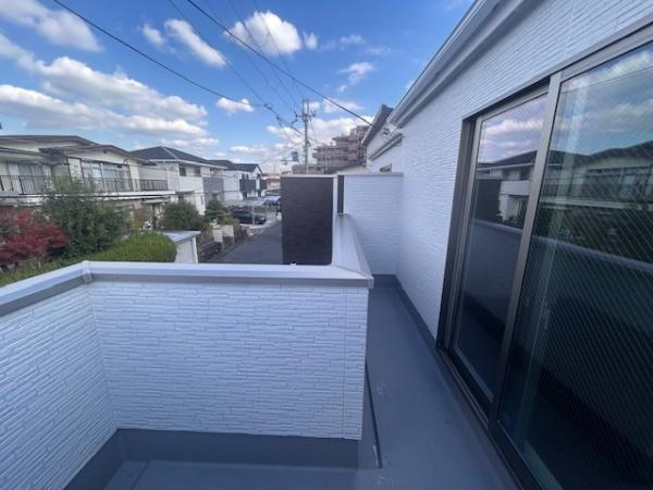 【バルコニー】