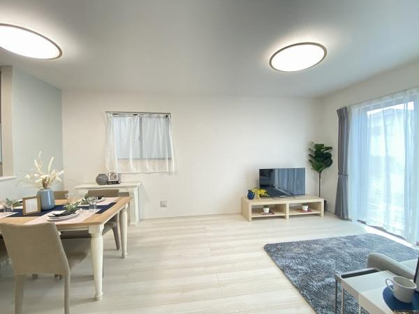 【居間・リビング】 | 垂水区桃山台3丁目　新築戸建1号棟