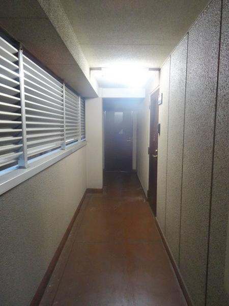 マンション雅のエントランス|★共用廊下★