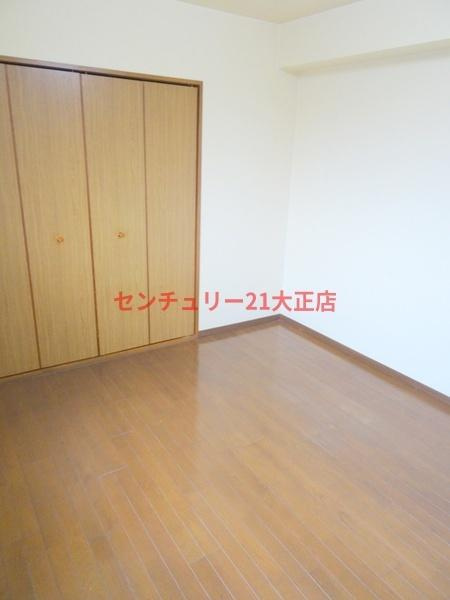 マンション雅の洋室