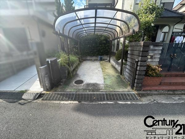 北葛城郡河合町泉台２丁目　一戸建の駐車場|■現地撮影写真■こちらは駐車スペースでございます！
