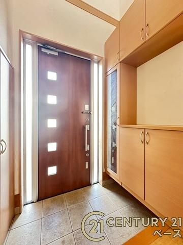 香芝市尼寺３丁目　一戸建の玄関