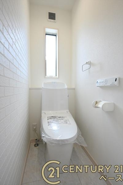 桜井市芝 ２号地／一戸建のトイレ|■現地撮影写真■１・２階ともに清潔感ある綺麗なお手洗を完備！