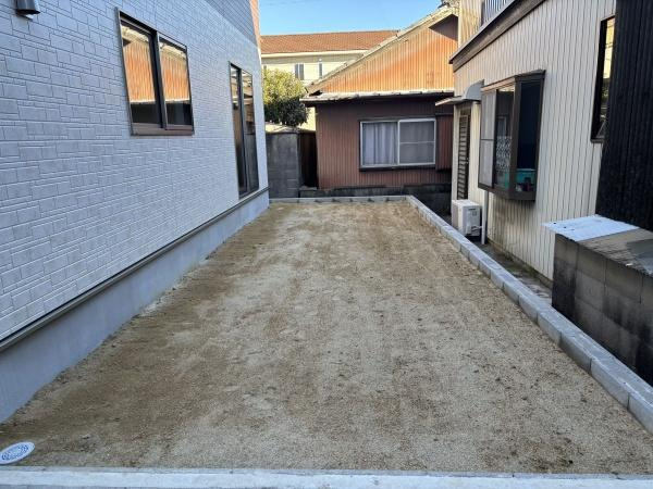 碧南市大浜上町第2　全2棟・2号棟の庭|ウッドデッキやBBQ。想像が膨らむお庭