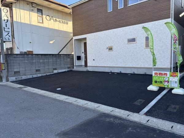 碧南市大浜上町第2　全2棟・2号棟の駐車場|３台駐車できます