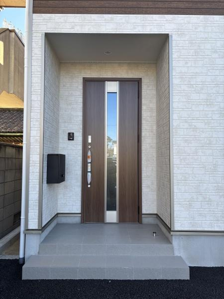 碧南市大浜上町第2　全2棟・2号棟の玄関|訪れる人を心地よく迎え入れます。