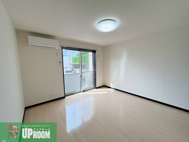 オアシス　ガーデンハイツの居間・リビング