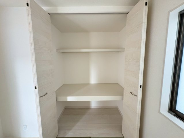 ■■八重瀬町伊覇第２－２号棟（全３棟）の収納|大きなスペースがあり、収納には困りません