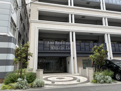 【エントランス】 | ショウエイ靭 | 毎日通るエントランスはこのようになっています