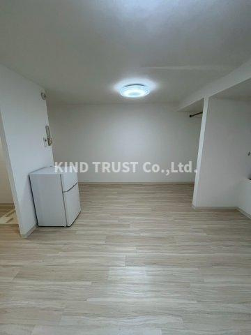 LeA・LeA梅田一番館の内装|明るい室内です