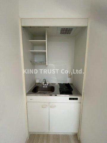 LeA・LeA梅田一番館のキッチン|コンパクトなキッチンで掃除もラクラク