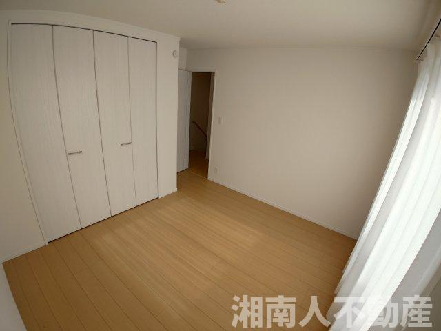 茅ヶ崎市松林2丁目 新築戸建 全5棟の洋室|広々とした洋室です