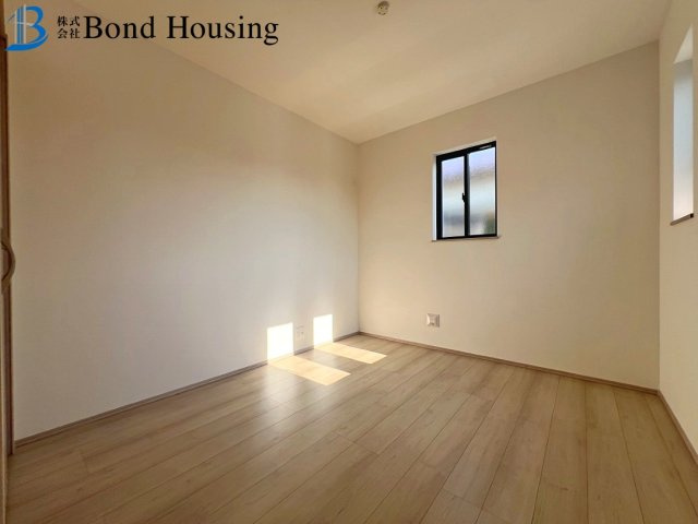 教育施設徒歩５分圏内　沢野2丁目　新築限定1棟の洋室