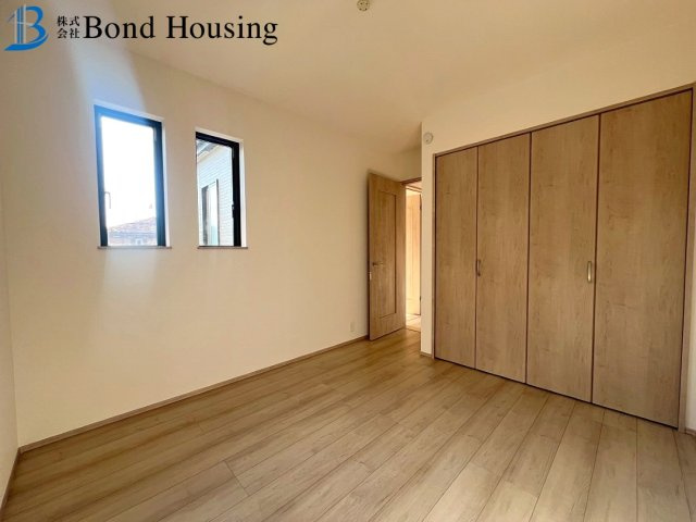 教育施設徒歩５分圏内　沢野2丁目　新築限定1棟の洋室