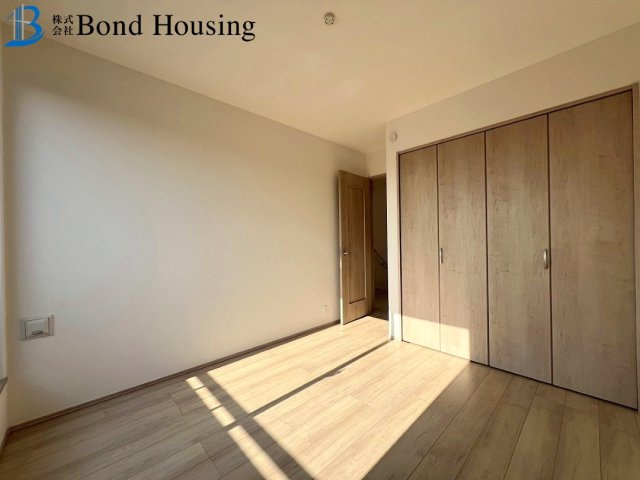 教育施設徒歩５分圏内　沢野2丁目　新築限定1棟の洋室