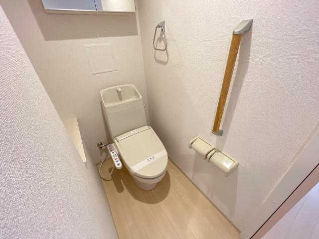 リヴァージュ竜王のトイレ|シャワー付トイレ