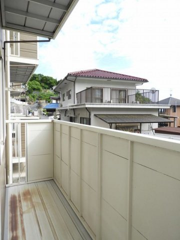 ジョイ梅田のバルコニー|暖かな日差しのふりそそぐバルコニー