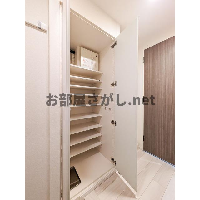 CORVAL大森 #品川区 #一人暮らし #ペットOK #高級賃貸の玄関|靴箱