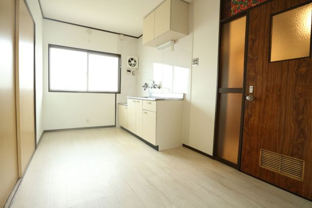 狩口台住宅34号棟の居間・リビング