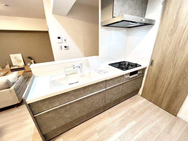 野中北スカイハイツのキッチン|コンパクトなキッチンで掃除もラクラク