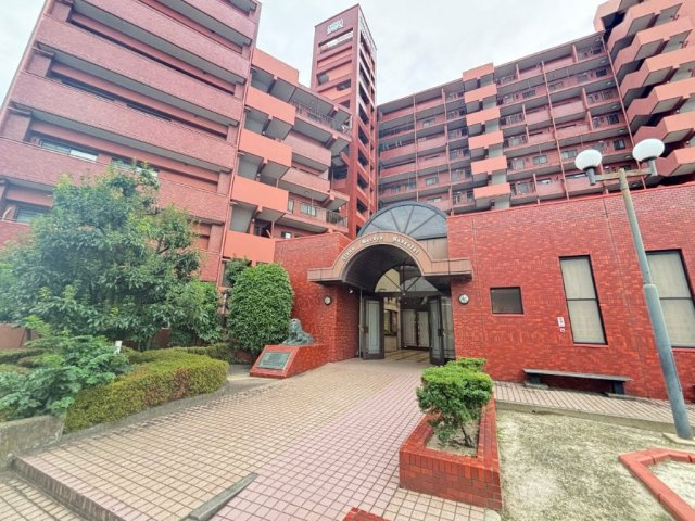 ライオンズガーデン中小田井A棟の外観