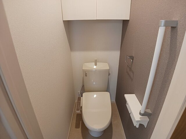 ミースⅠのトイレ|温水洗浄便座付きです。