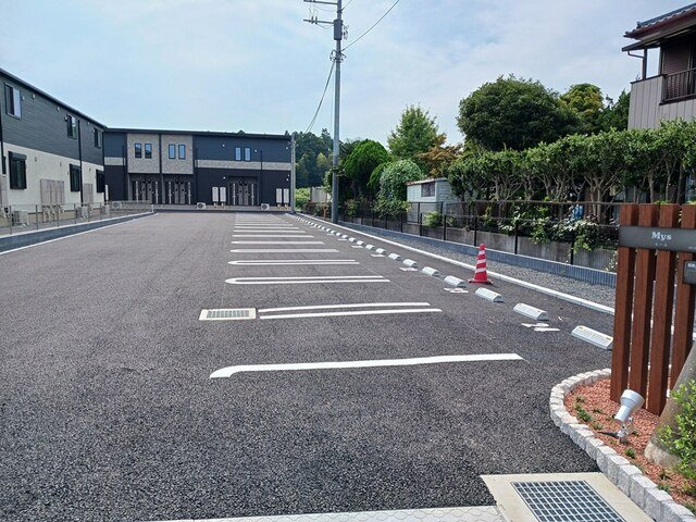 ミースⅠの駐車場|車をお持ちの方に嬉しい駐車場付きの物件です