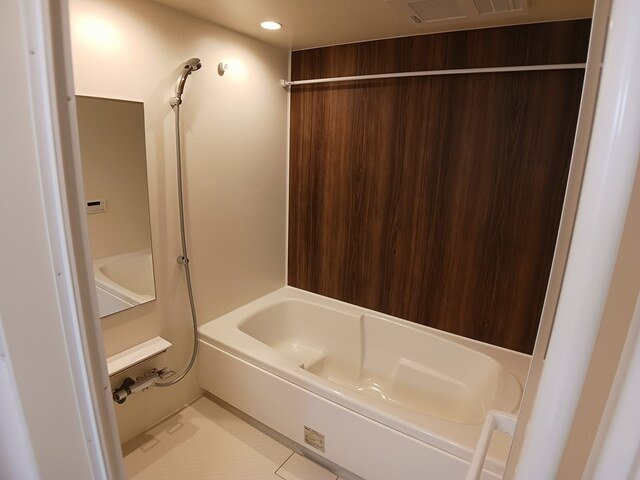 ミースⅠの浴室|浴室乾燥機付き、追い焚き機能浴室です。