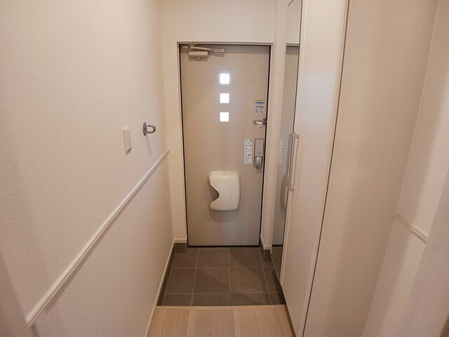 ミースⅠの玄関|大型のシューズボックスで靴をたくさん収納できます。