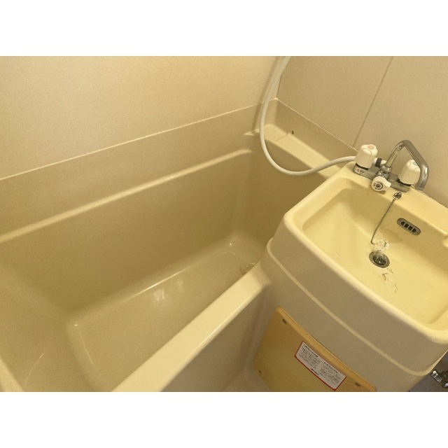 ヒルズ白楽Ⅱの浴室