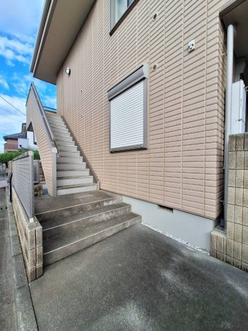 Cube　Quatreのエントランス|★階段です★