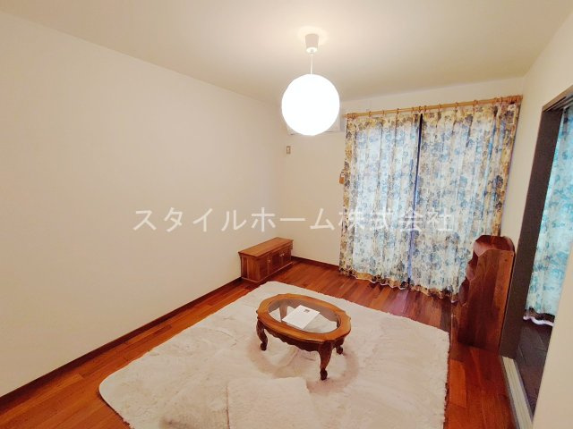 ユトリロ牛川の内装