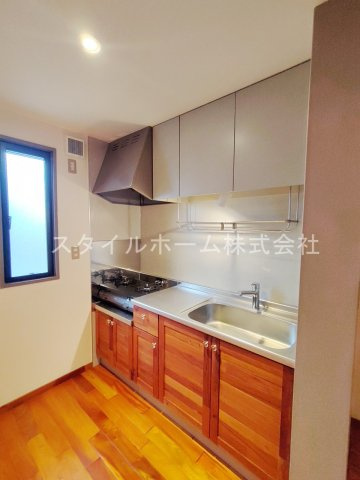 ユトリロ牛川のキッチン