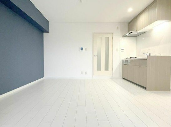 【中古マンション】リラティブ川越の居間・リビング|明るいLDKです