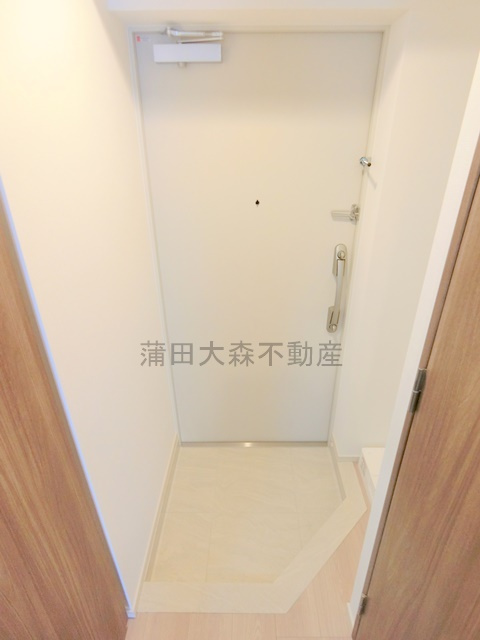 Augusta　Residence大森（オーガスタレジデンス）の玄関