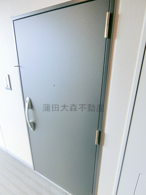 Augusta　Residence大森（オーガスタレジデンス）の玄関