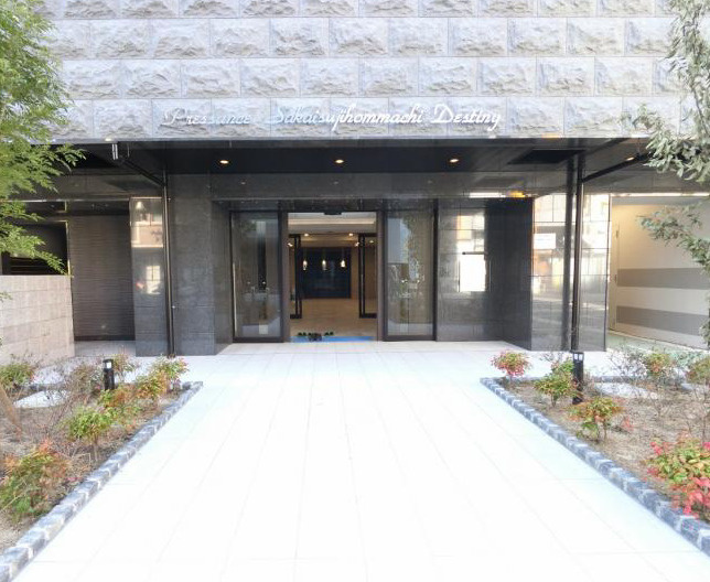 プレサンス堺筋本町ディスティニーのエントランス