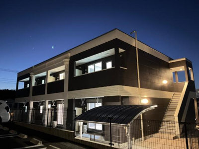 【外観】 | エルデ | 外観写真（夜）