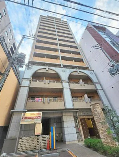 クラウンハイム北心斎橋フラワーコートの外観