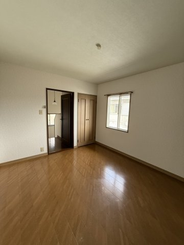 岩出市中島・中古戸建・114688の洋室