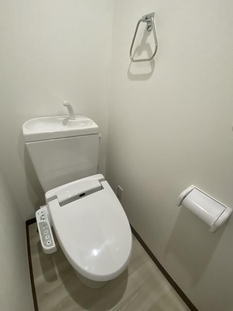 コンフォルト泉中央のトイレ