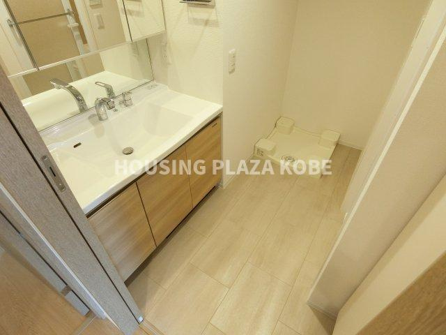 ワコーレ須磨ショアレーンの独立洗面台