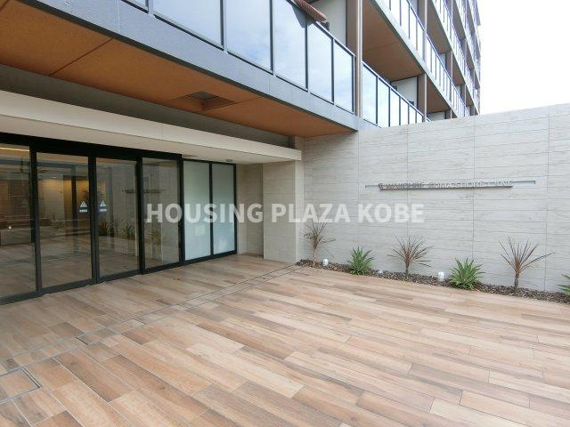 ワコーレ須磨ショアレーンのエントランス|落ち着いたエントランスです